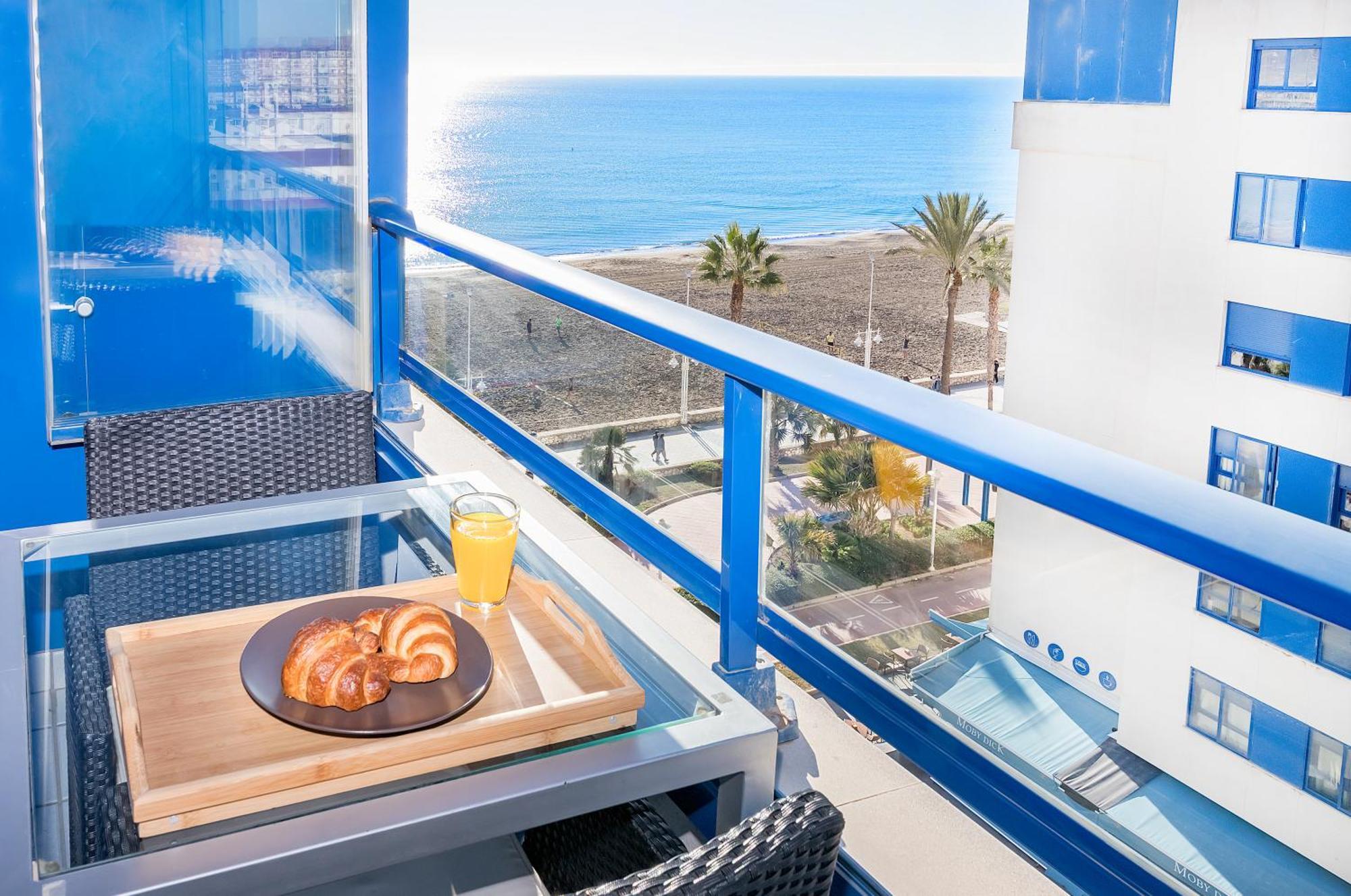Bhost - Pacifico Lägenhet Málaga Exteriör bild